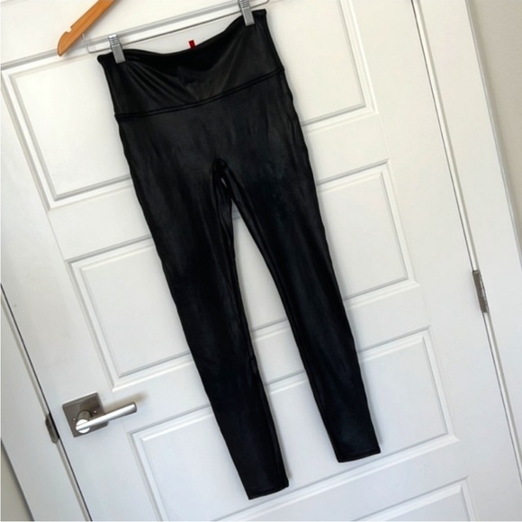 Spanx Black Faux patent Leather Leggings L - Picture 2 of 3